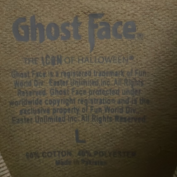 NWOT Ghostface Halloween Graphic Tan/Black Sweatshirt in size large - Picture 3 of 4